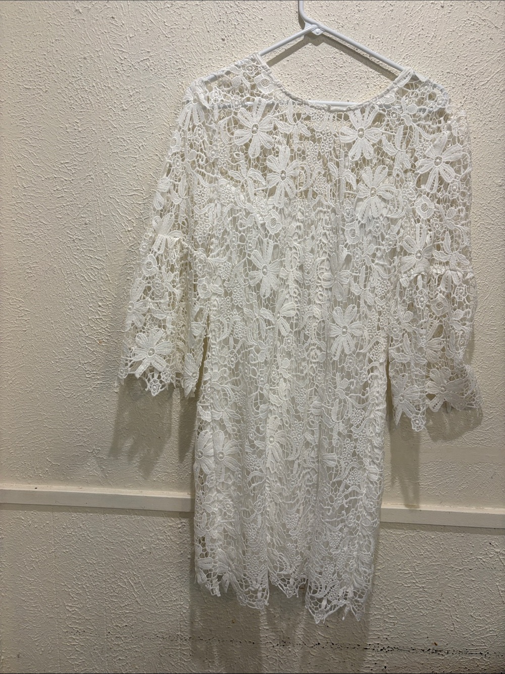 Bisou Bisou White Floral Crochet Lace Dress - Sheath